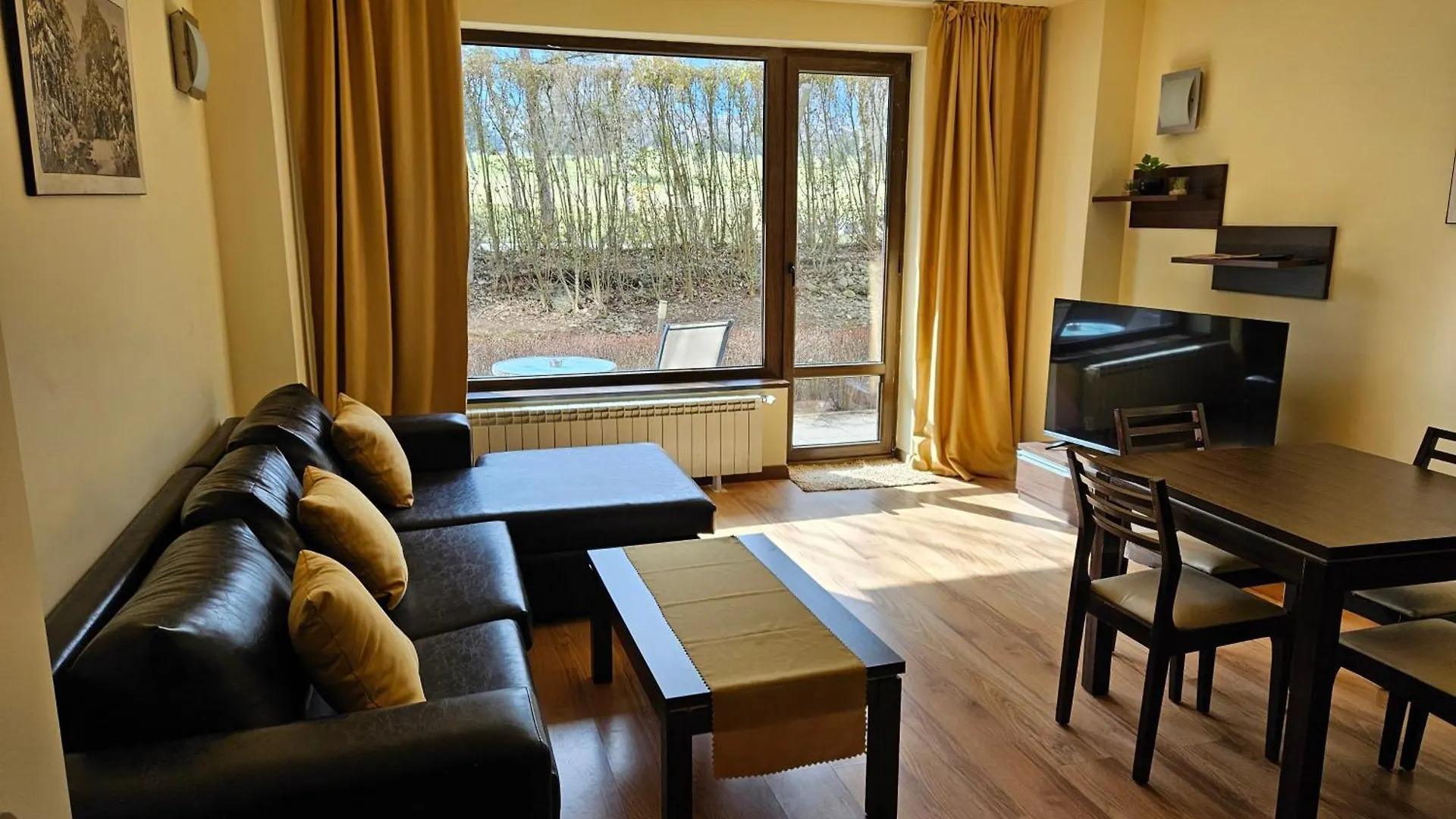 Terra Complex B4 - Private Apartment - Golf, Skiing & Spa Bansko